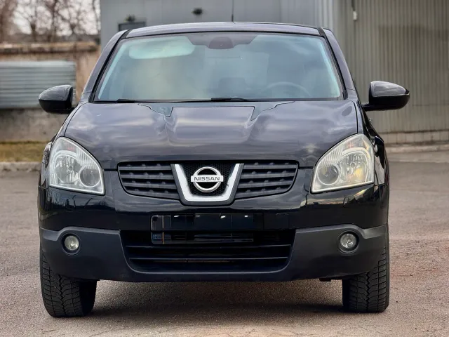 Nissan Qashqai - фото 1