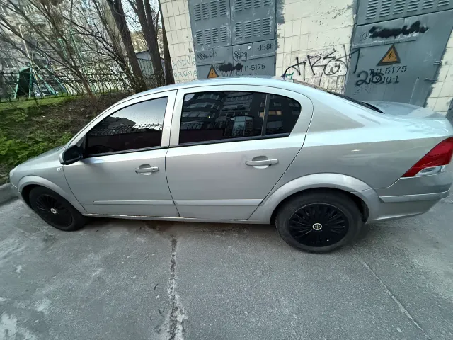 Opel Astra - фото 3