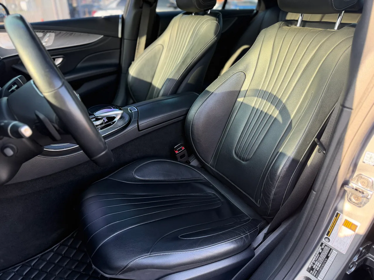 Mercedes-Benz CLS - фото 8