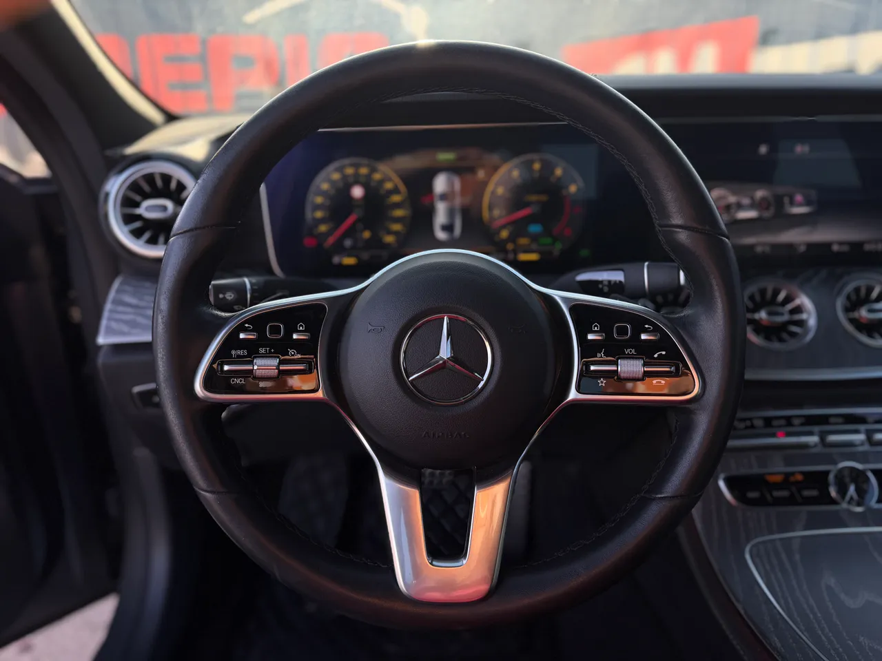 Mercedes-Benz CLS - фото 13