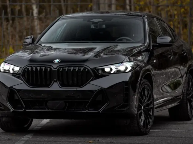 BMW X6 - фото 1