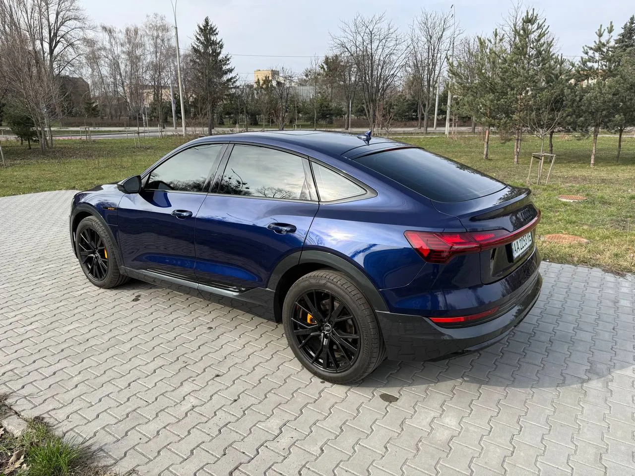 Audi e-tron Sportback - фото 9
