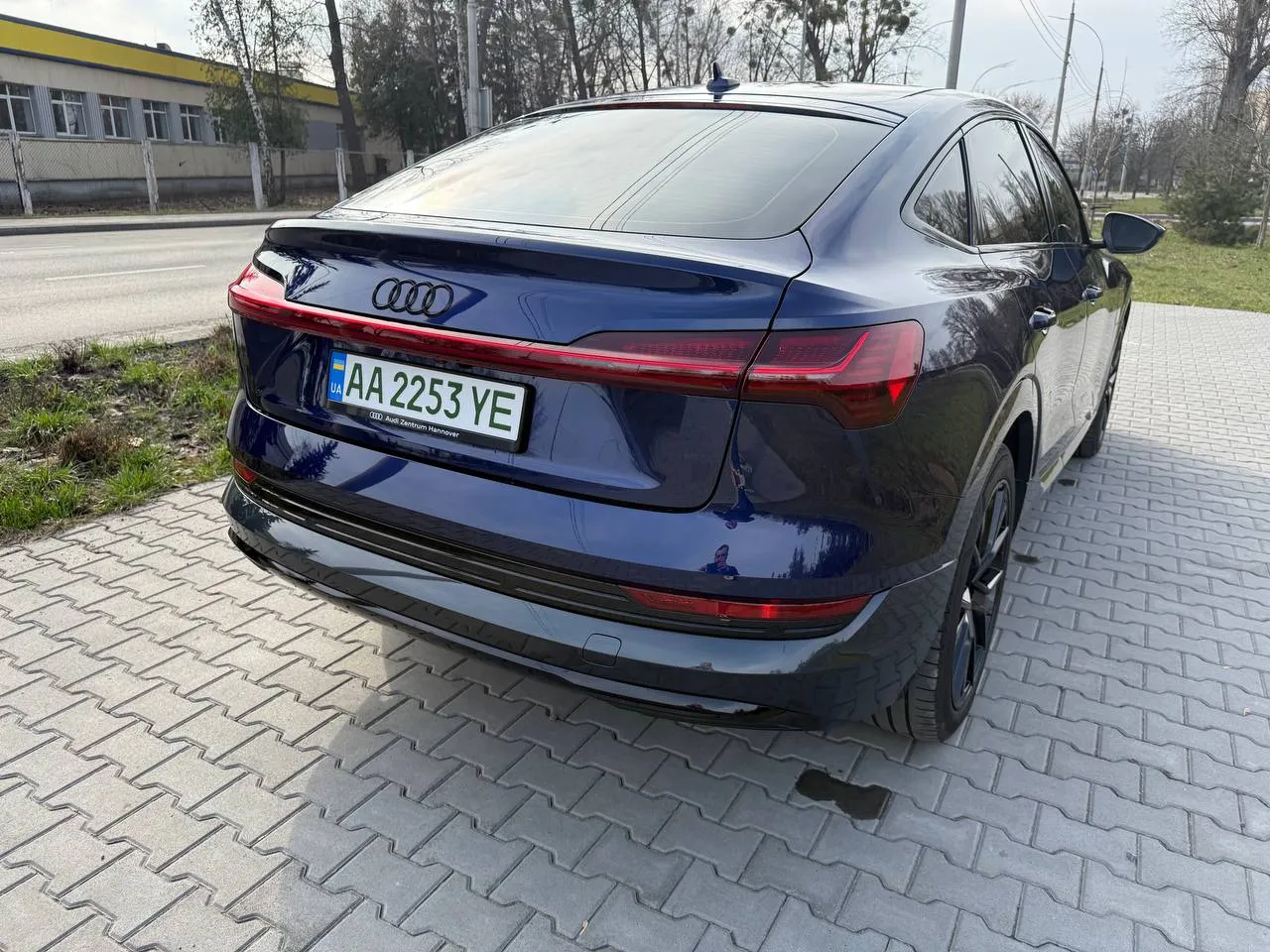 Audi e-tron Sportback - фото 13