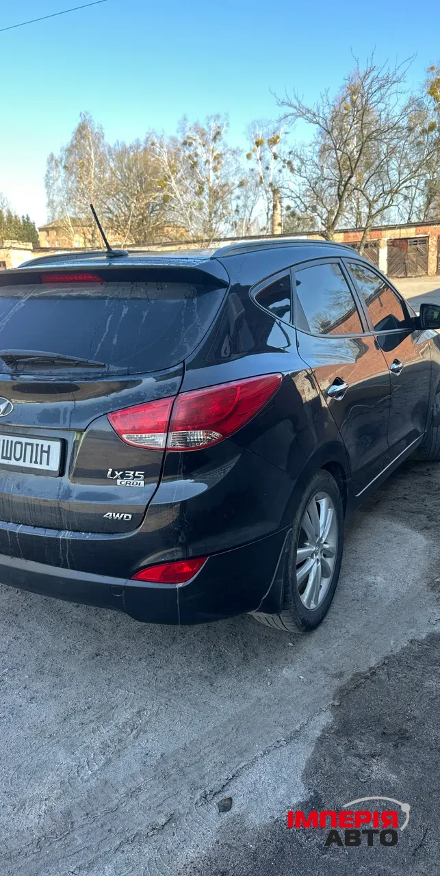 Hyundai ix35 - фото 1