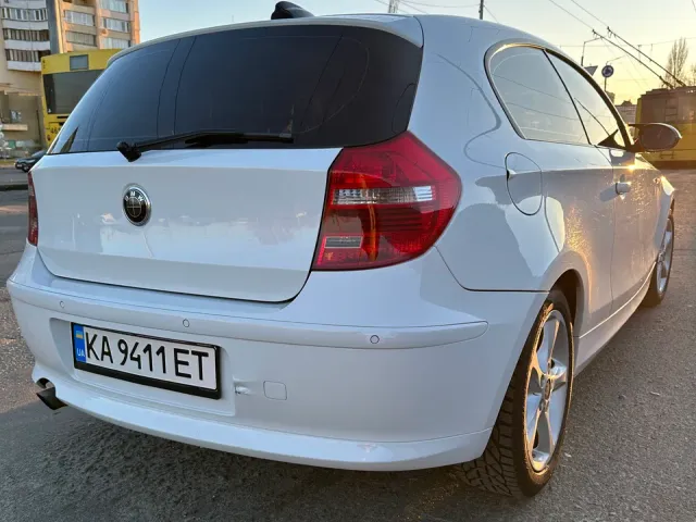 BMW 1 серії - фото 5