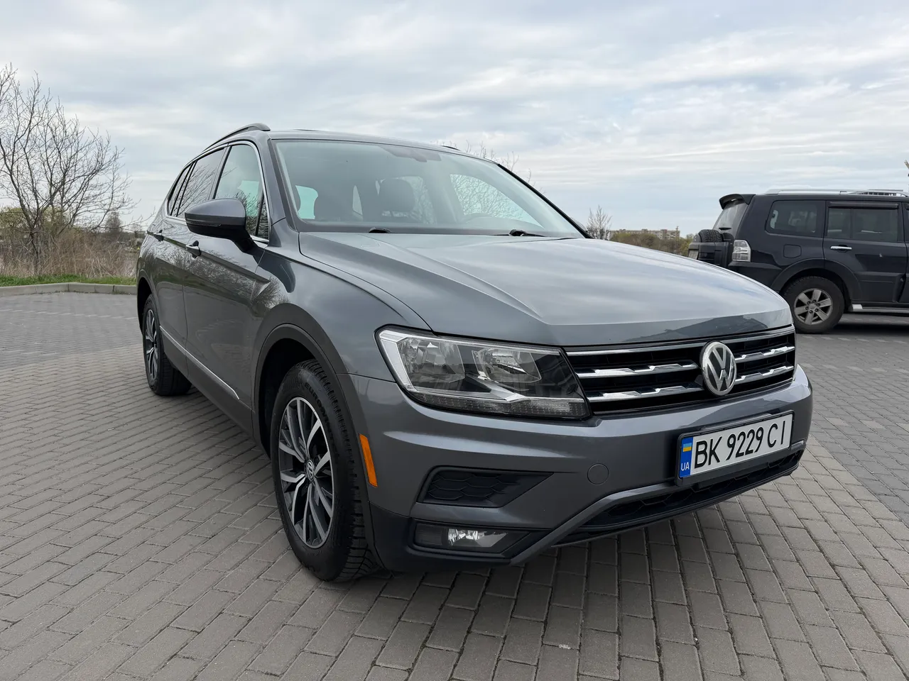 Volkswagen Tiguan - фото 6