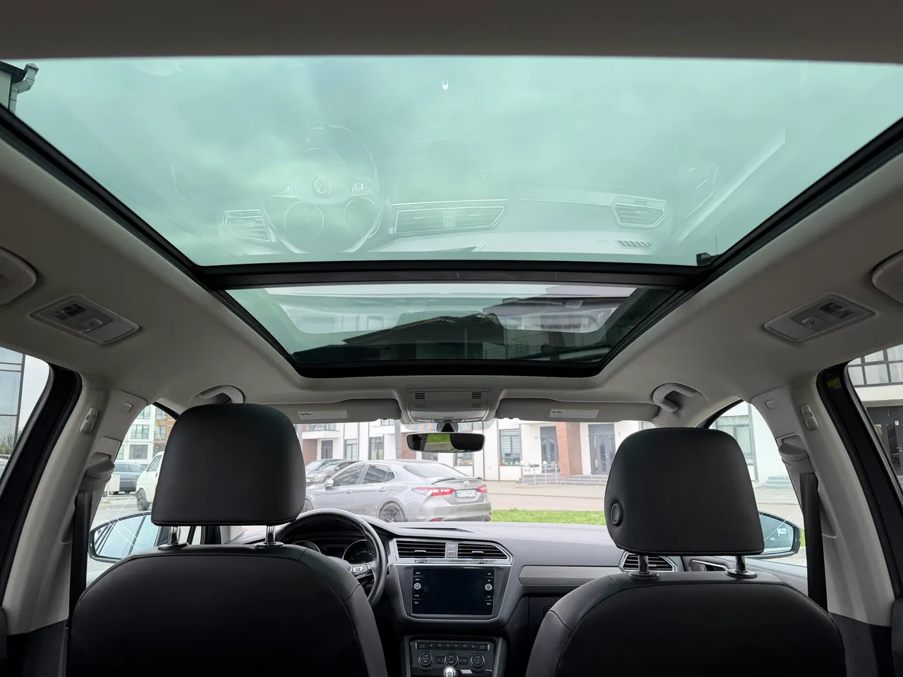 Volkswagen Tiguan - фото 28