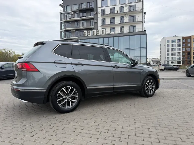 Volkswagen Tiguan - фото 3