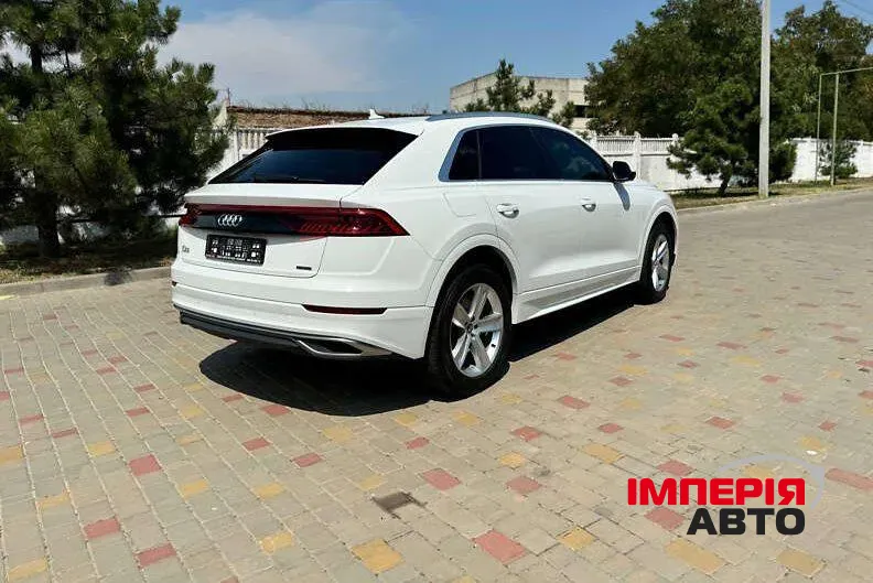 Audi Q8 - фото 7