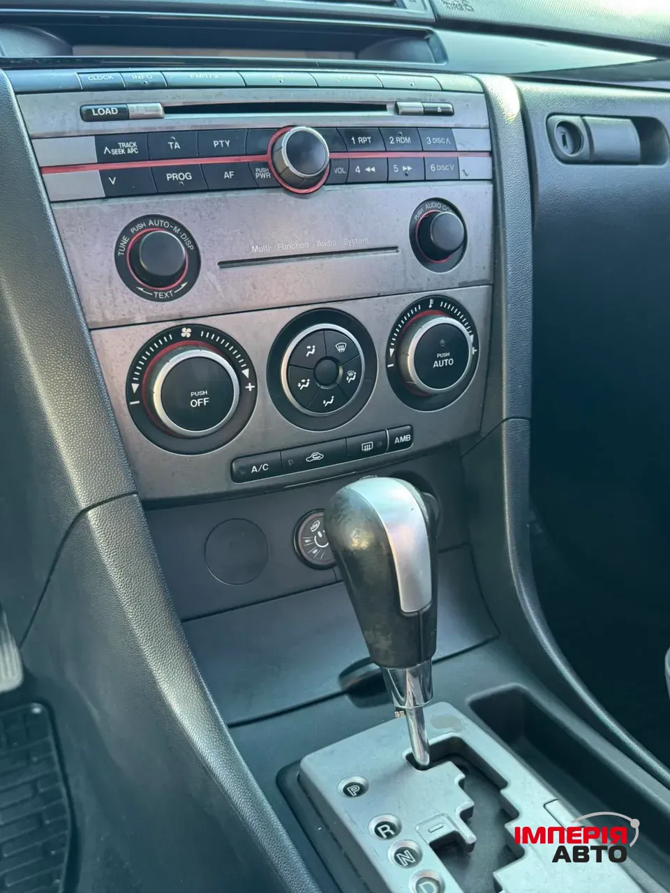 Mazda 3 - фото 17