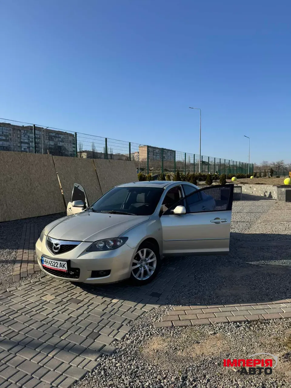 Mazda 3 - фото 10