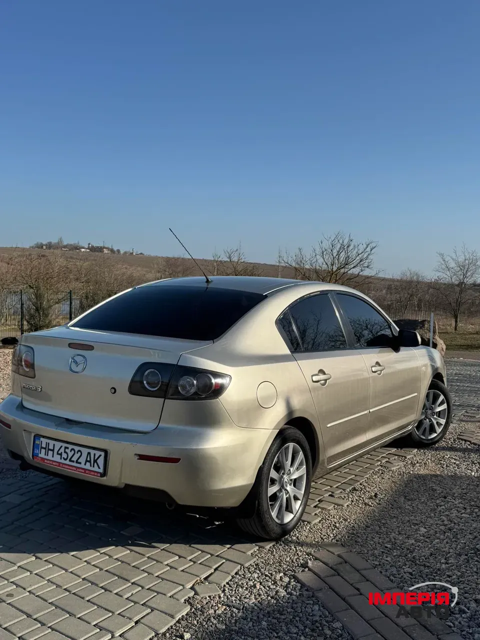 Mazda 3 - фото 3