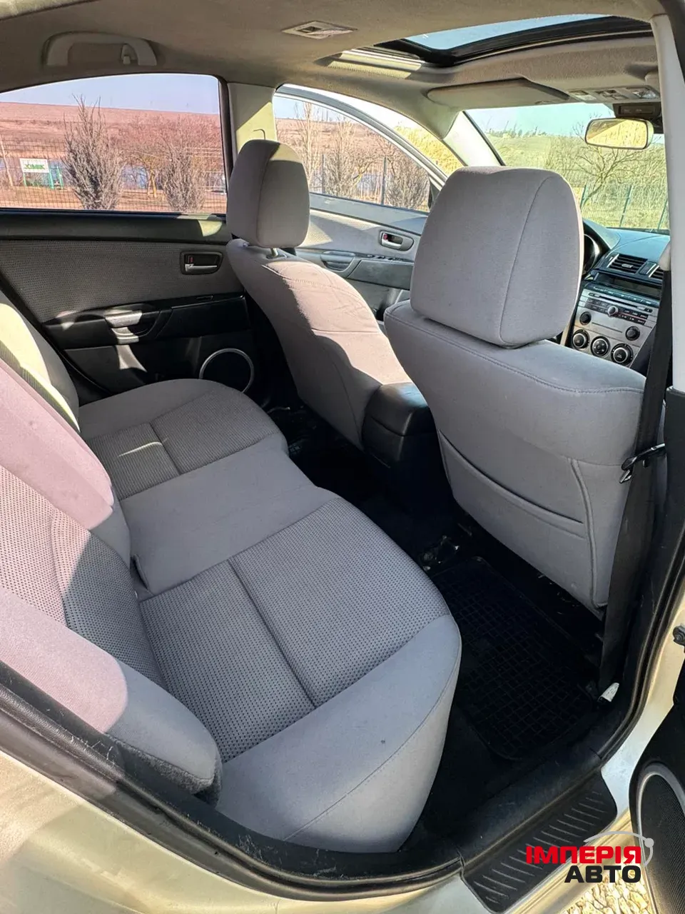 Mazda 3 - фото 2