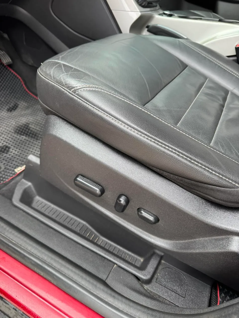 Ford C-MAX - фото 14