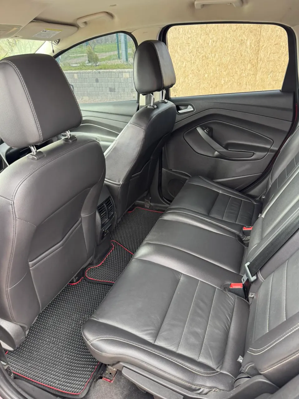 Ford C-MAX - фото 17