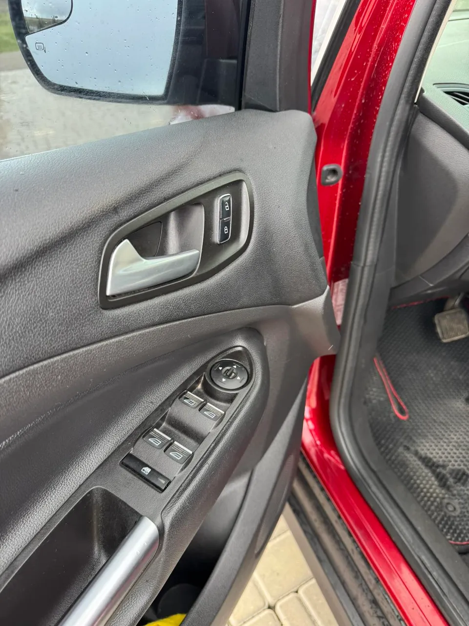 Ford C-MAX - фото 20