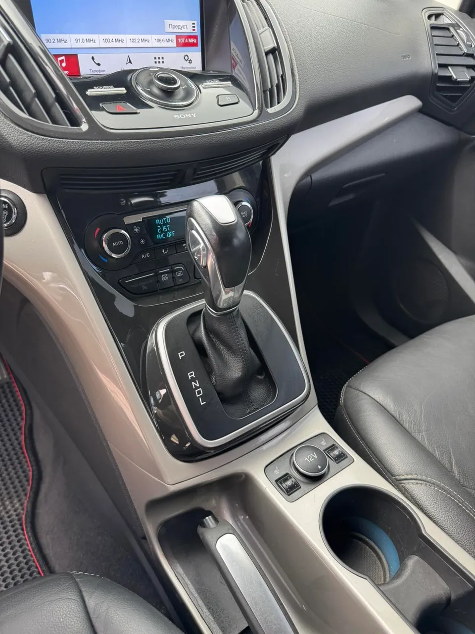 Ford C-MAX - фото 22