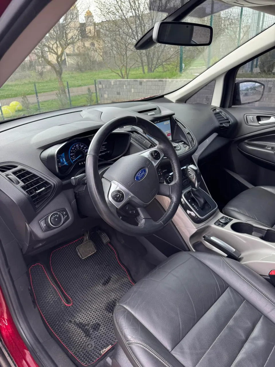 Ford C-MAX - фото 25