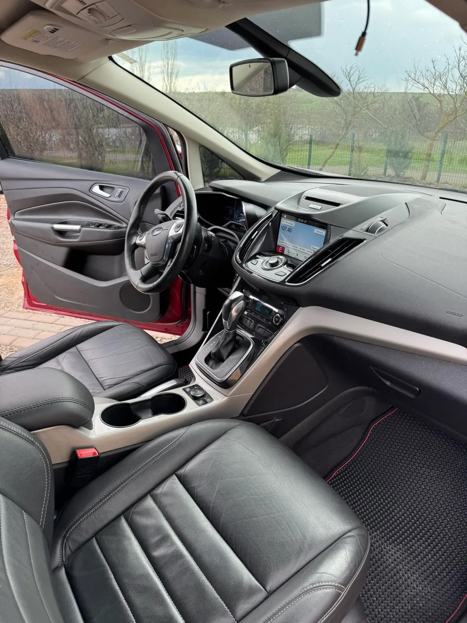 Ford C-MAX - фото 15