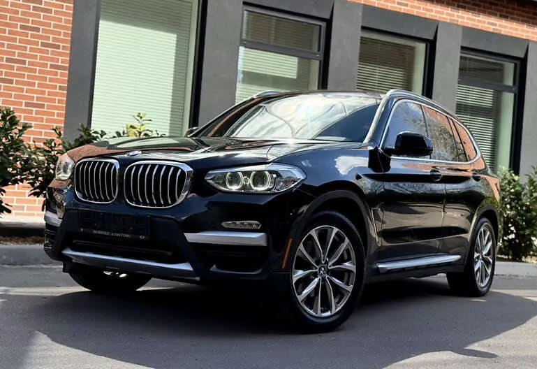 BMW X3 - фото 1
