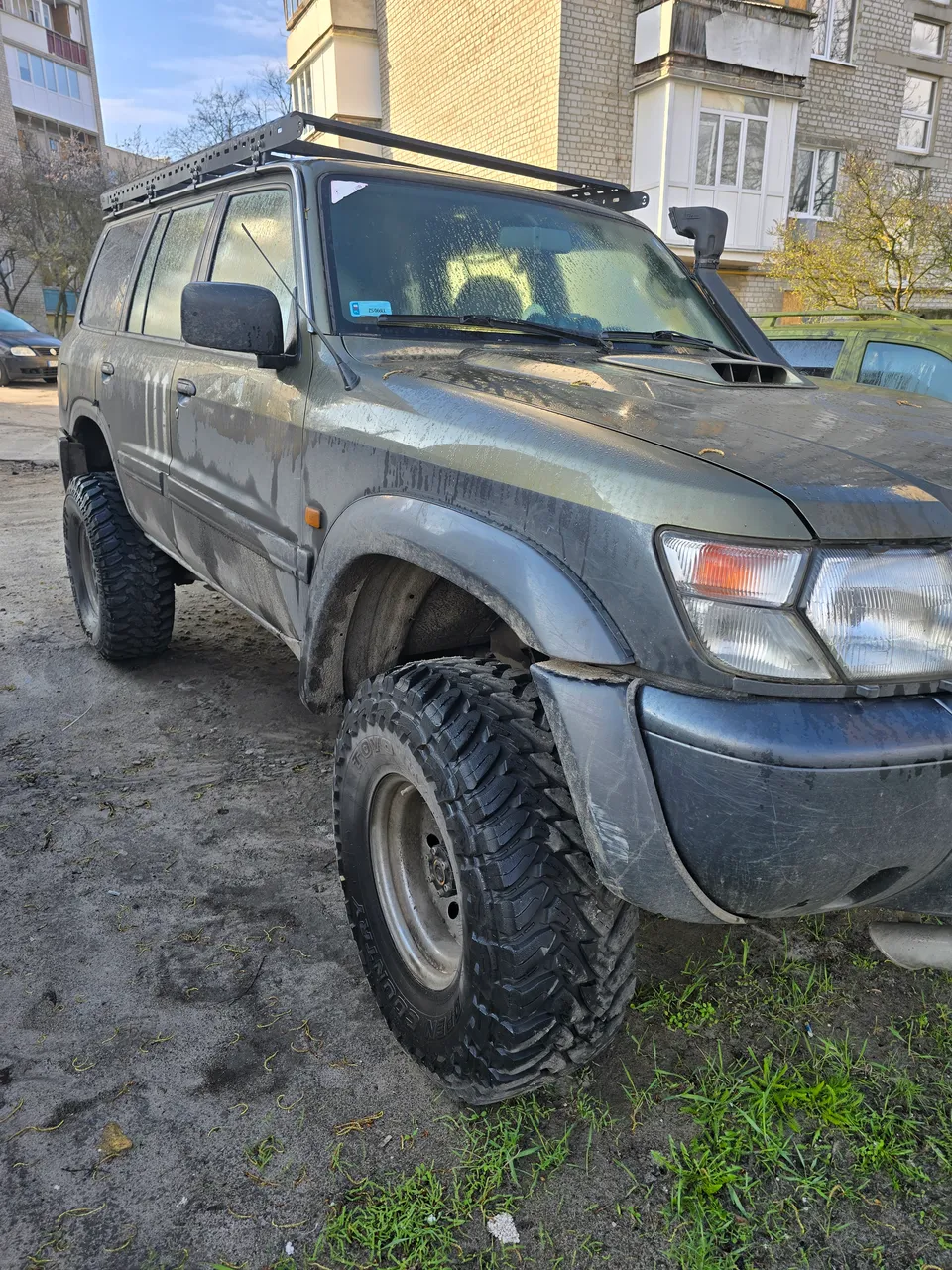 Nissan Patrol - фото 1