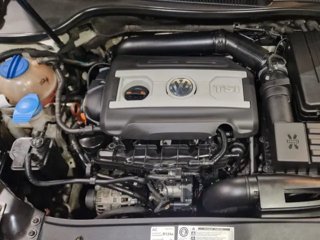 Volkswagen Golf GTI - фото 5