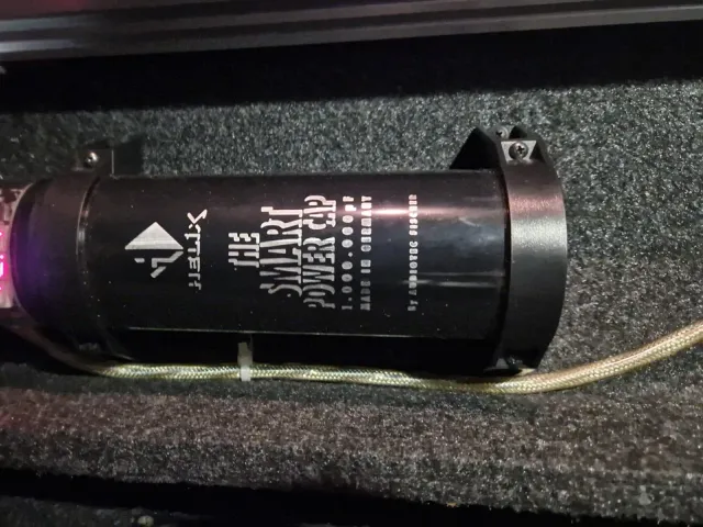 Volkswagen Golf GTI - фото 4