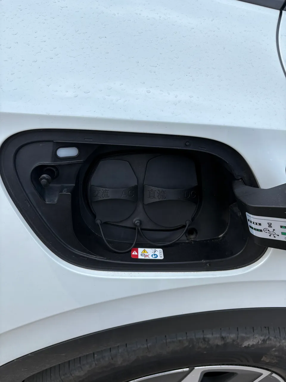 Volkswagen ID.4 - фото 21