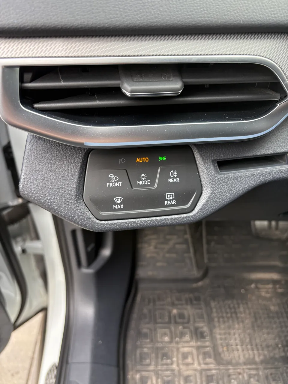 Volkswagen ID.4 - фото 20