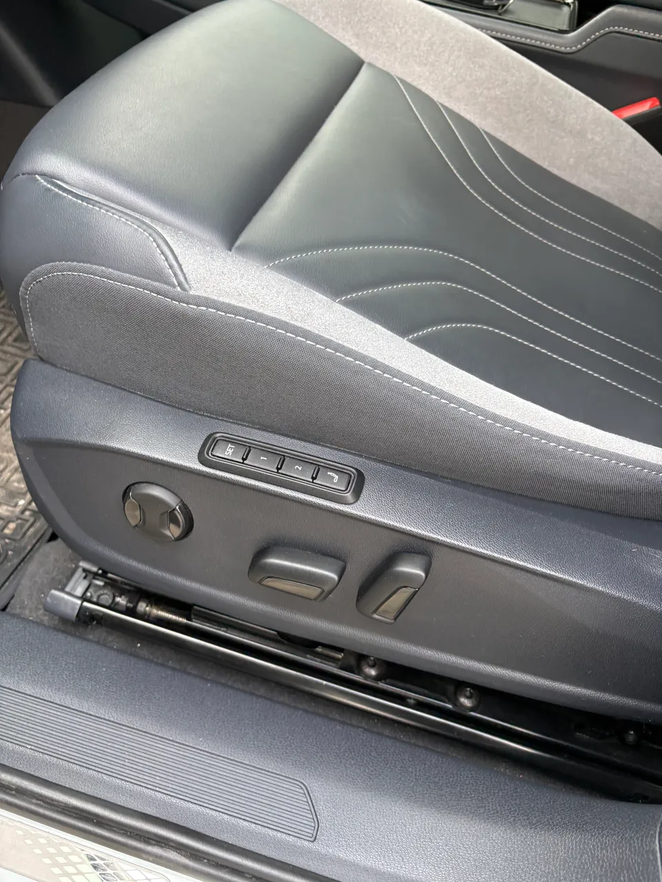 Volkswagen ID.4 - фото 11