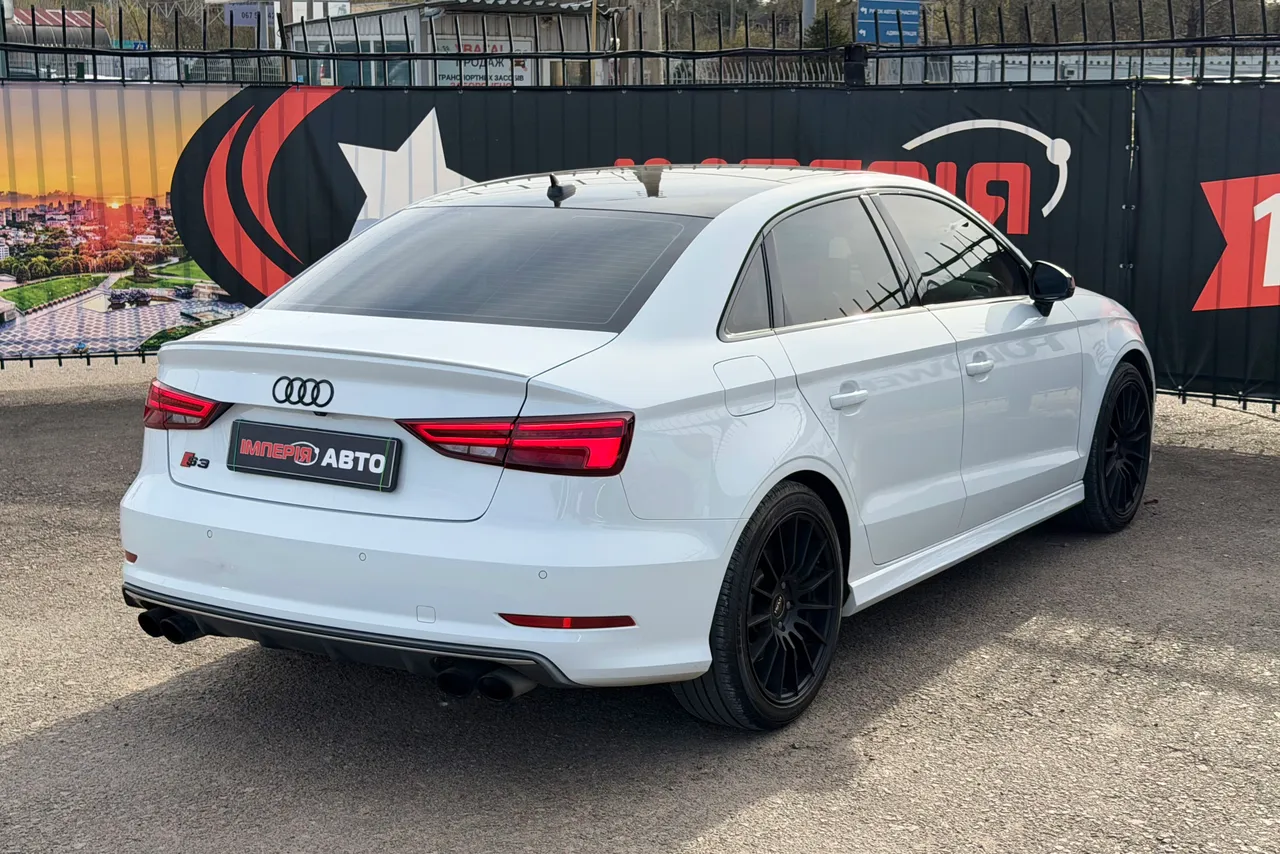 Audi S3 - фото 5