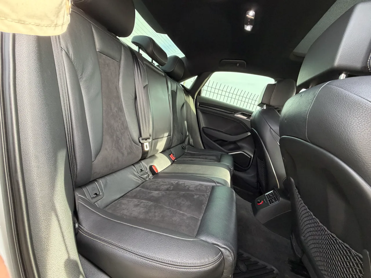 Audi S3 - фото 8