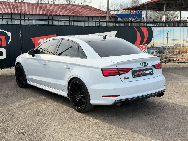 Audi S3 - фото 4