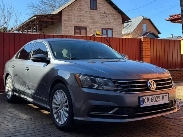 Volkswagen Passat - фото 1