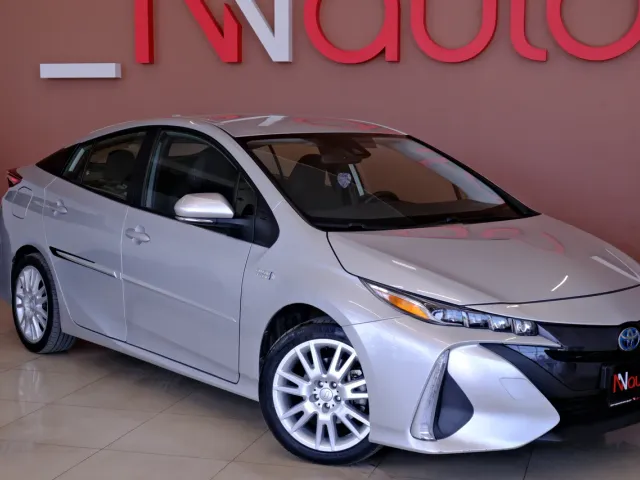Toyota Prius - фото 4