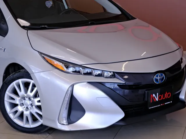 Toyota Prius - фото 3