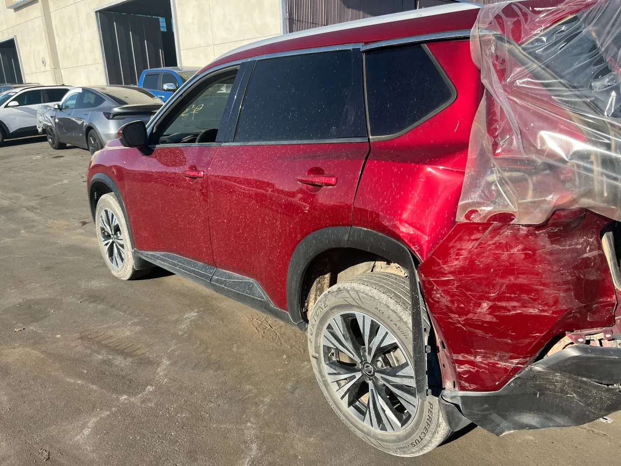 Nissan Rogue - фото 16