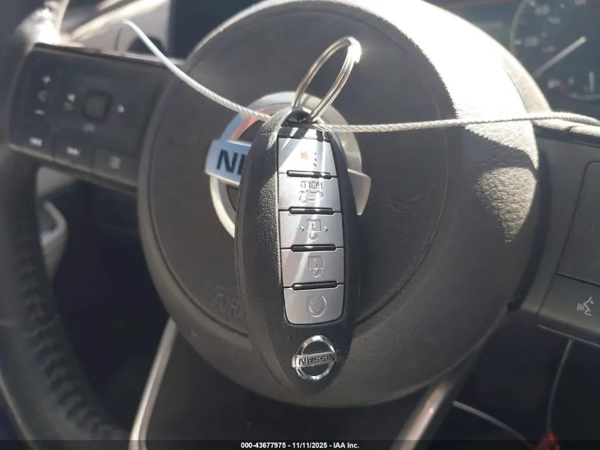 Nissan Rogue - фото 9