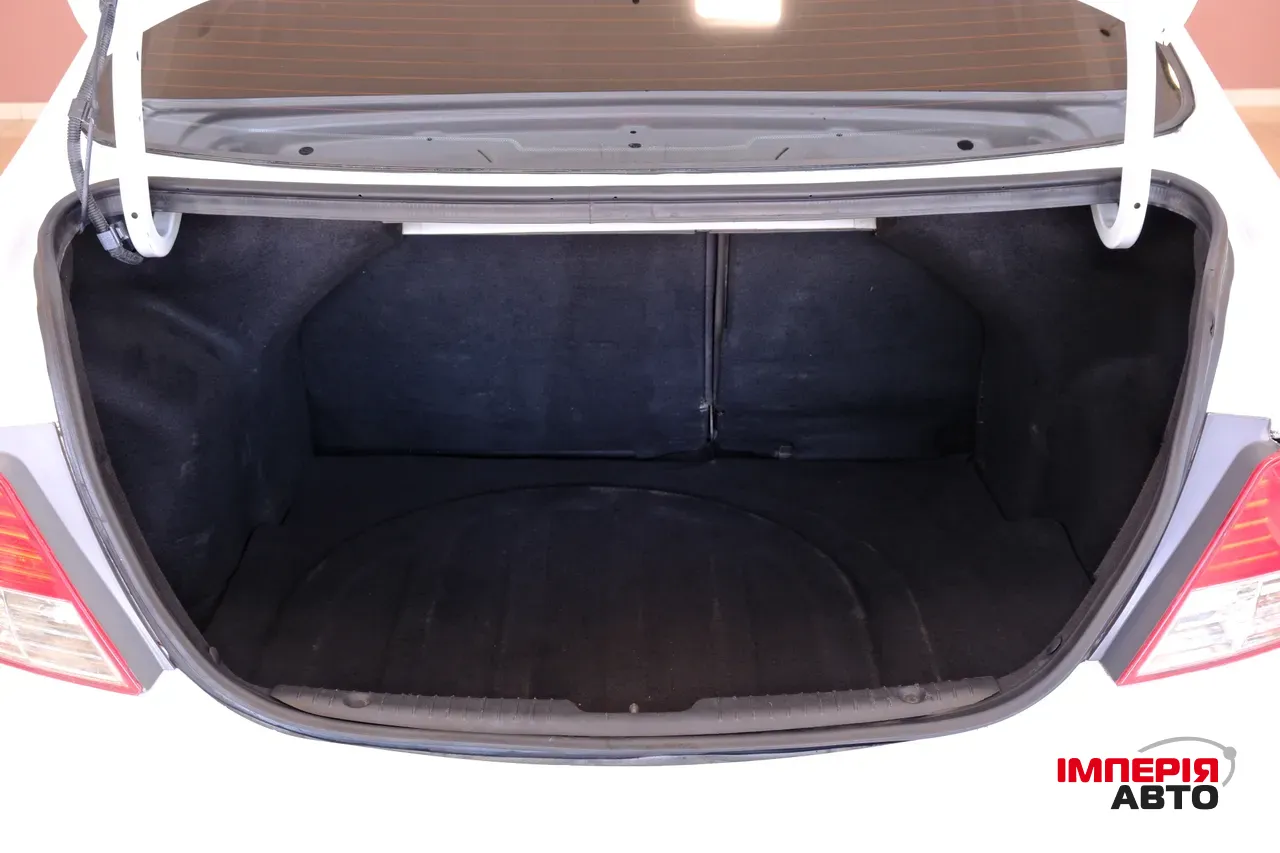 Hyundai Accent - фото 9