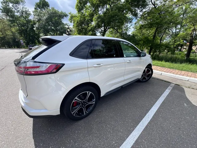 Ford Edge - фото 3