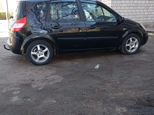 Renault Scenic - фото 3