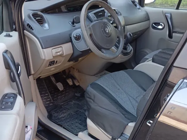 Renault Scenic - фото 5