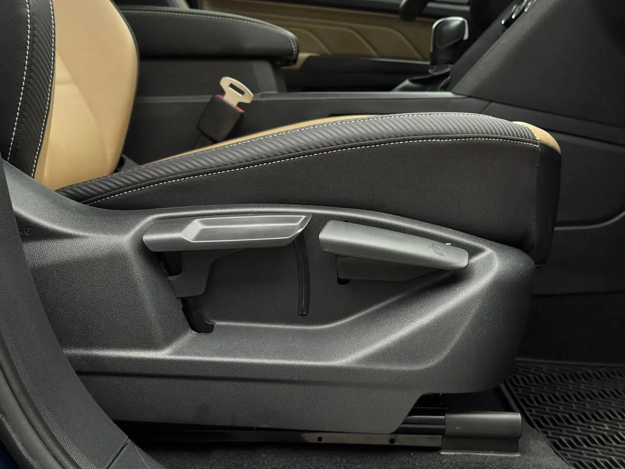 Volkswagen Atlas Cross Sport - фото 75