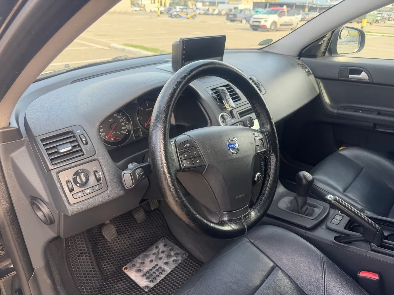 Volvo V50 - фото 10