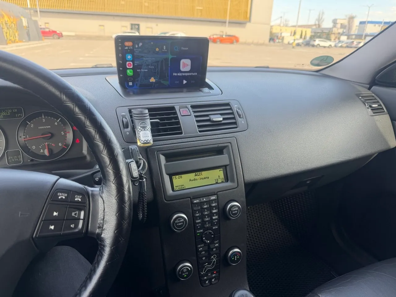 Volvo V50 - фото 11