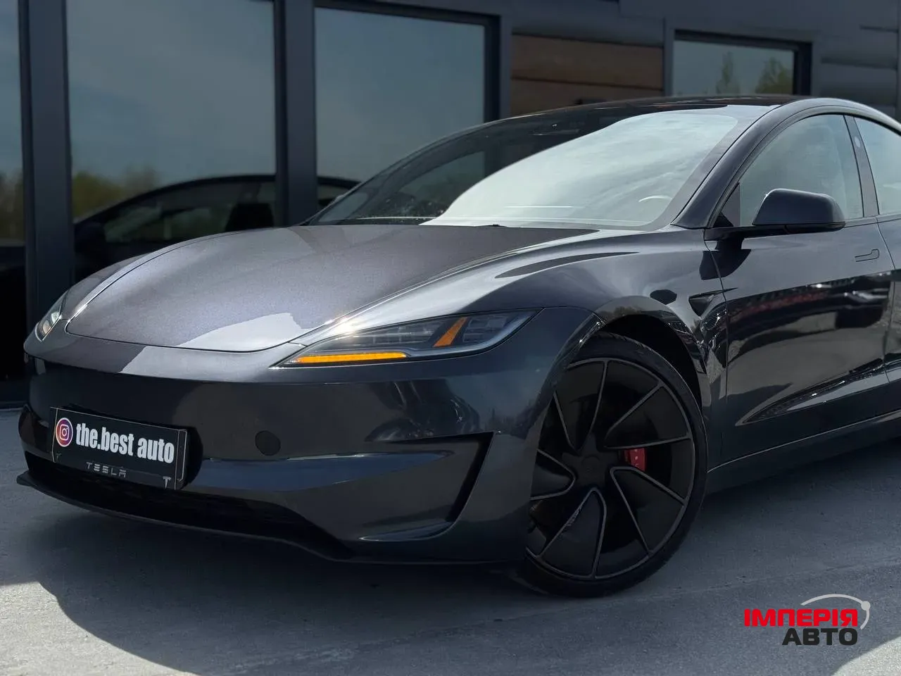 Tesla Model 3 - фото 3