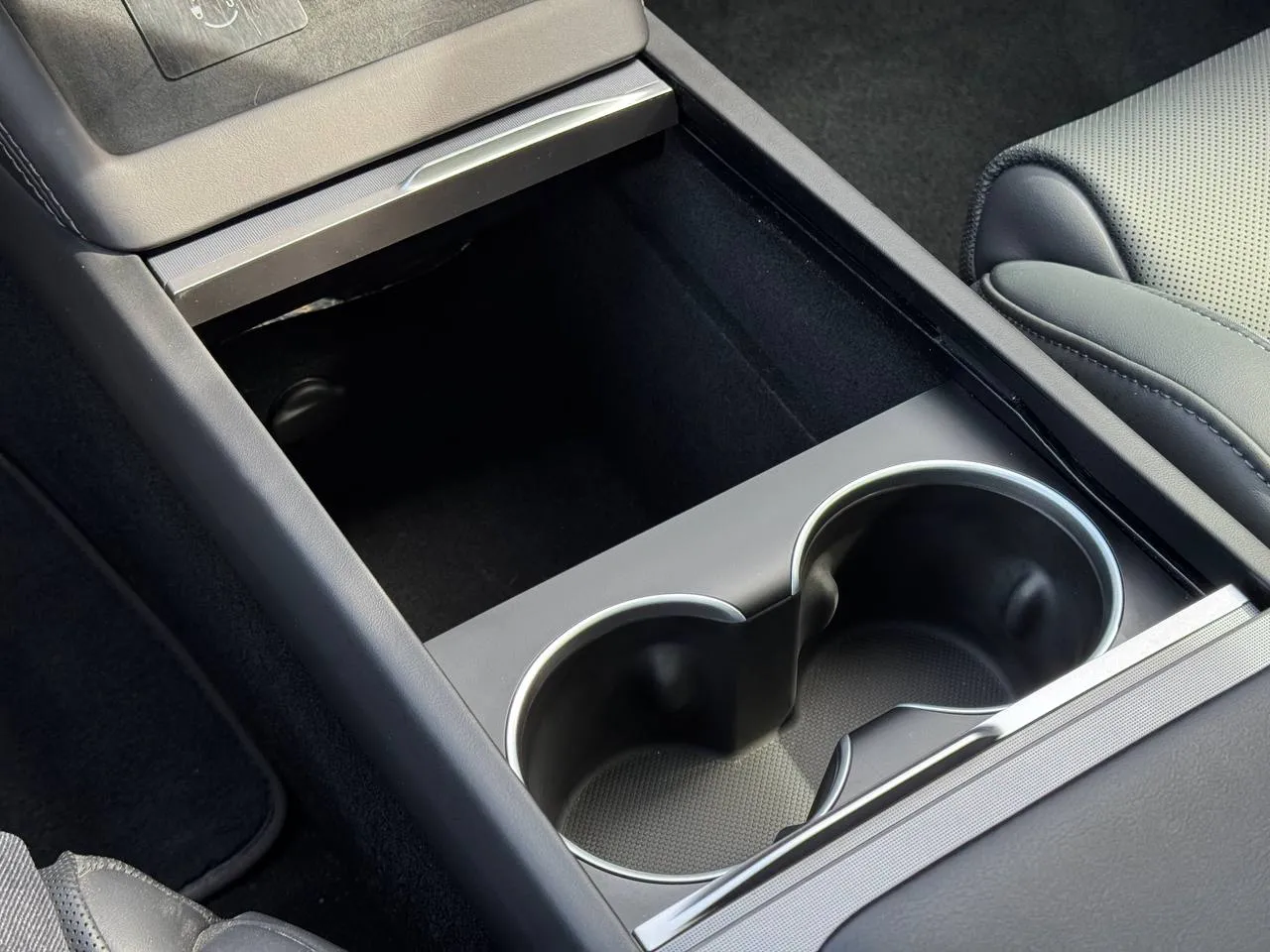 Tesla Model 3 - фото 43