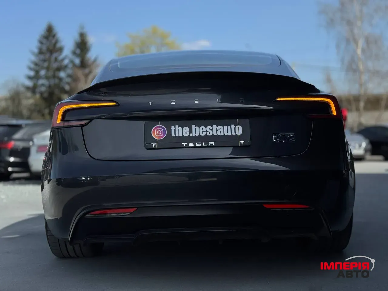 Tesla Model 3 - фото 9