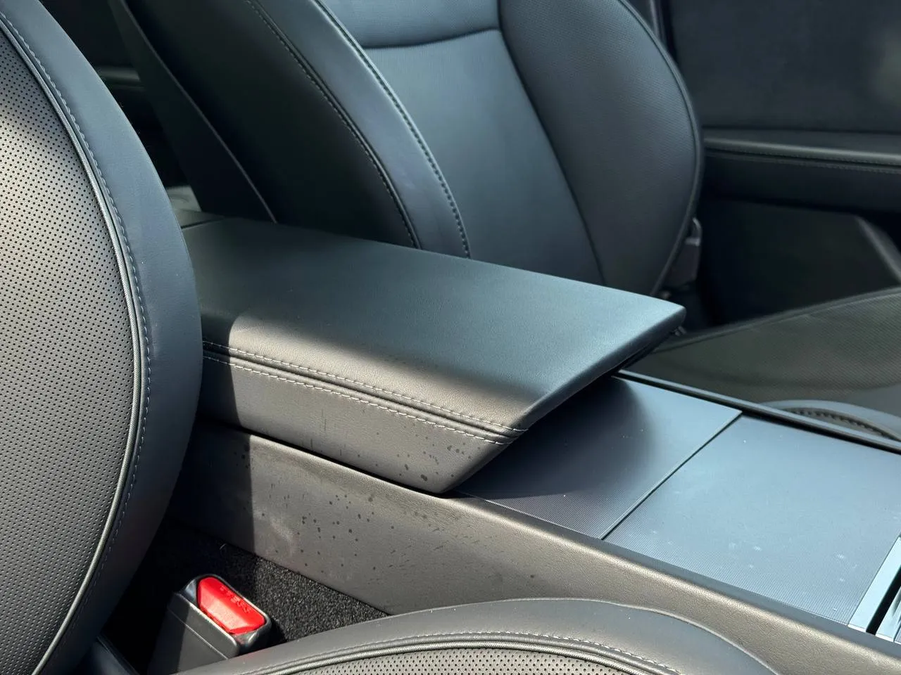 Tesla Model 3 - фото 70