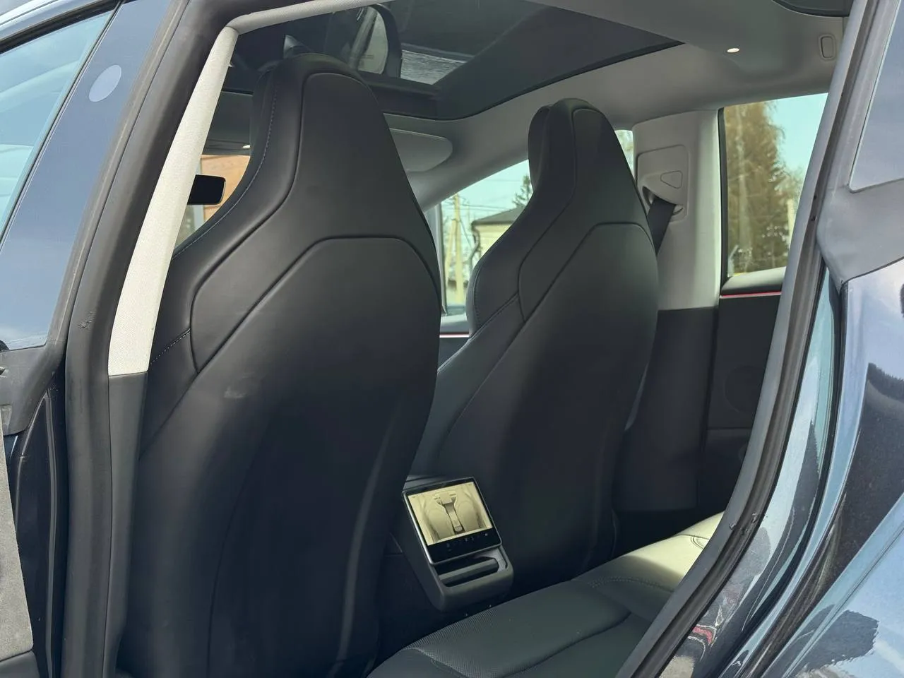 Tesla Model 3 - фото 47